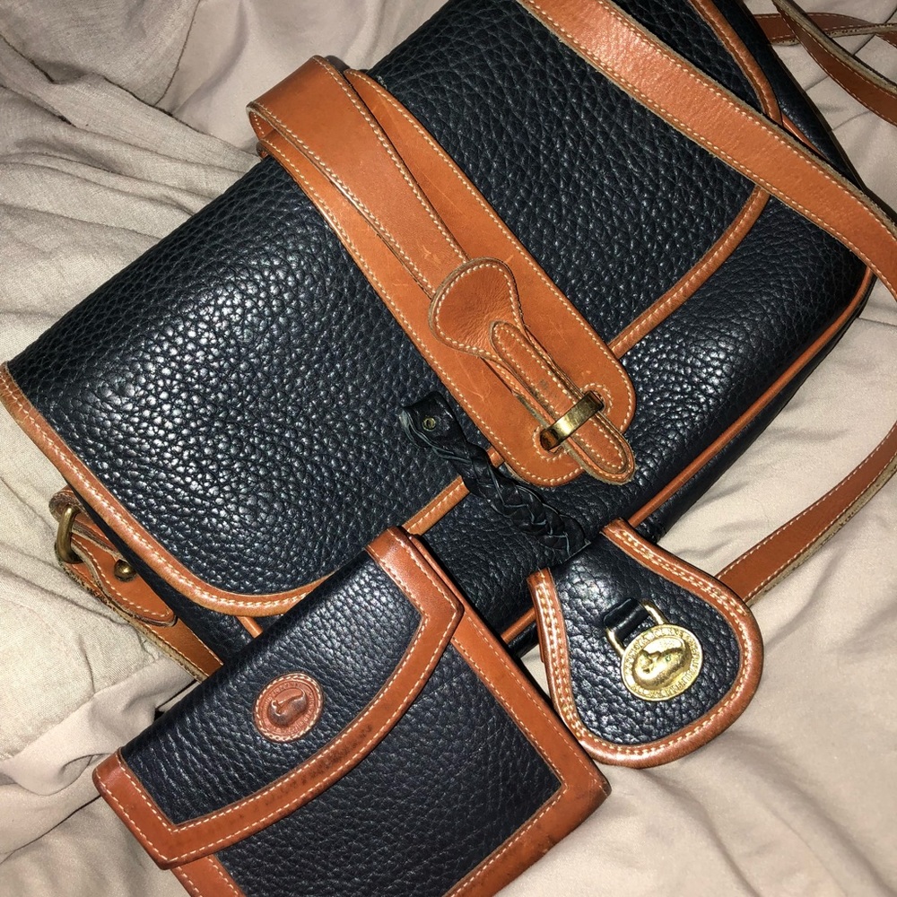 Dooney & Bourke Set!